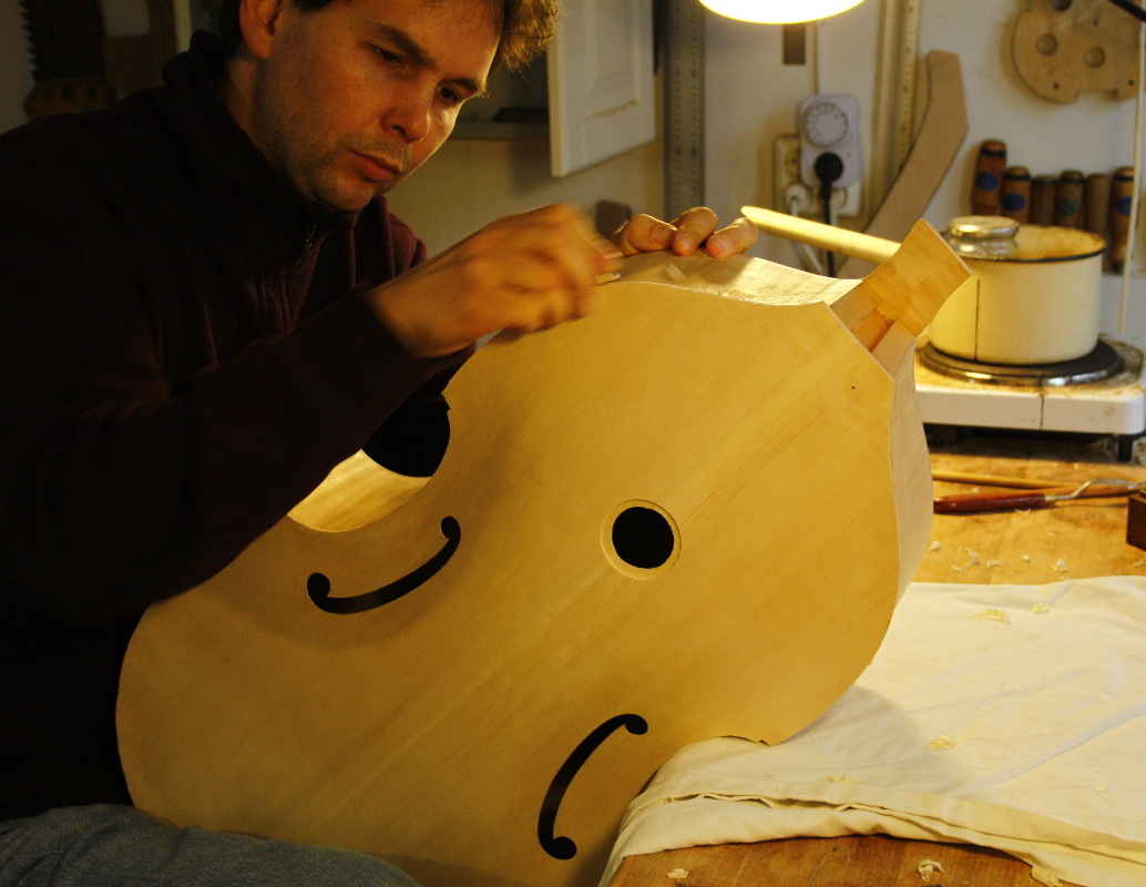 viol making